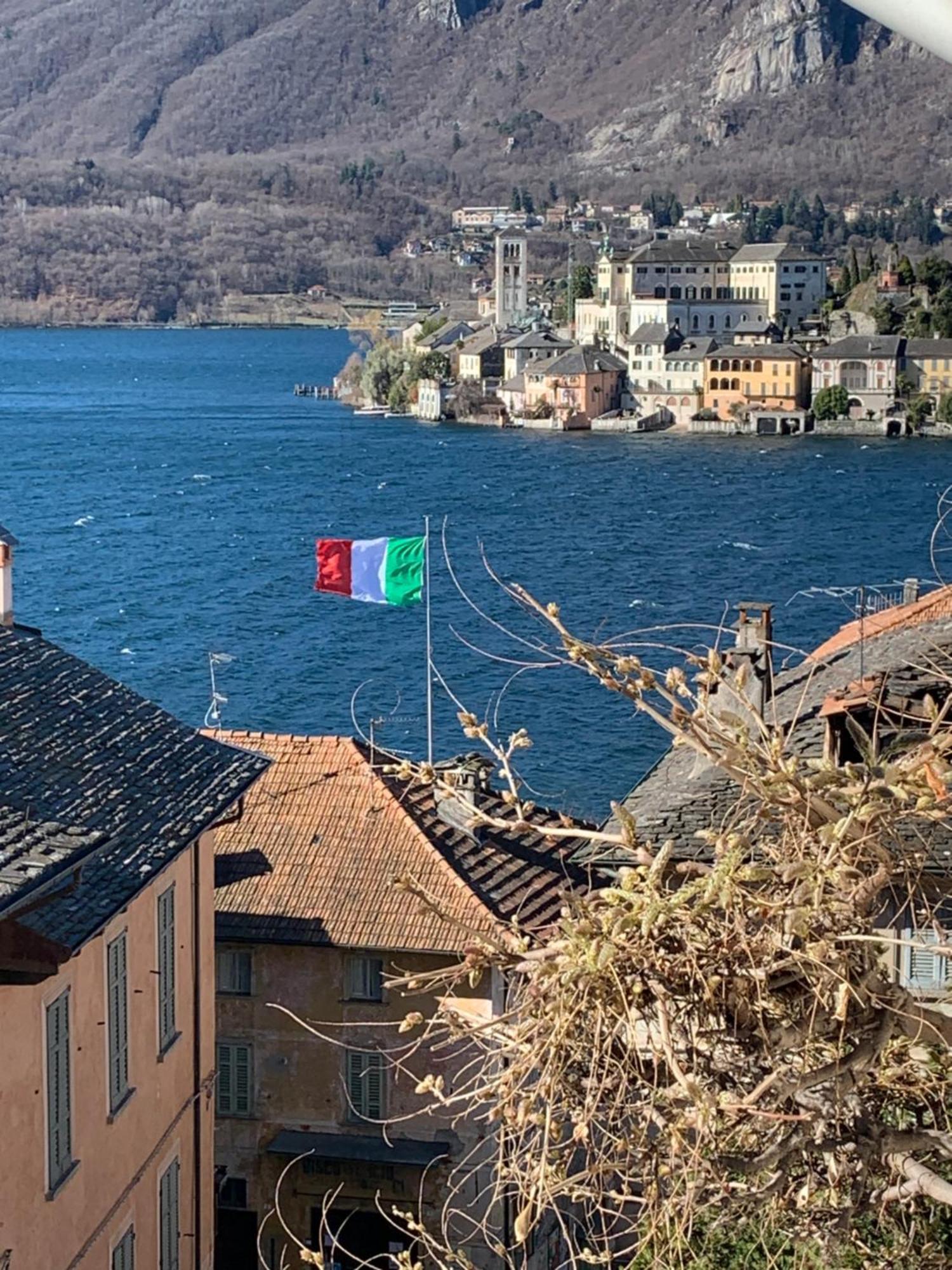 -Ortaflats- Appartamento Gli Archi Orta San Giulio Exterior photo